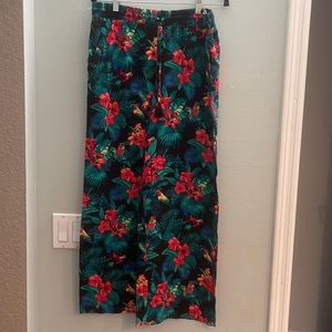 Tommy Bahama bright floral pants size medium